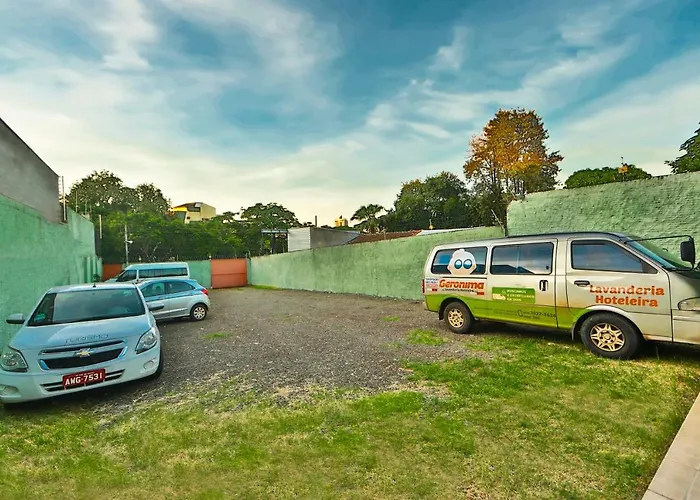 Residencial E Pousada EvelinaPousada